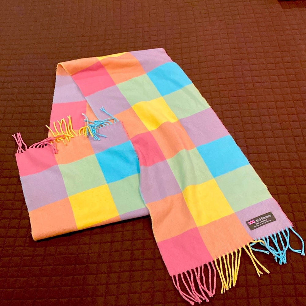 Cashmere scarf